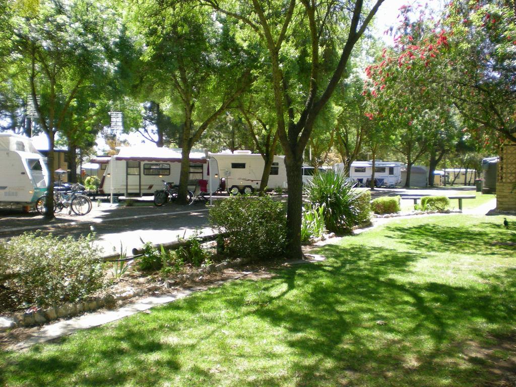 Big 4 Barossa Tourist Park Hotel Нуриутпа Екстериор снимка